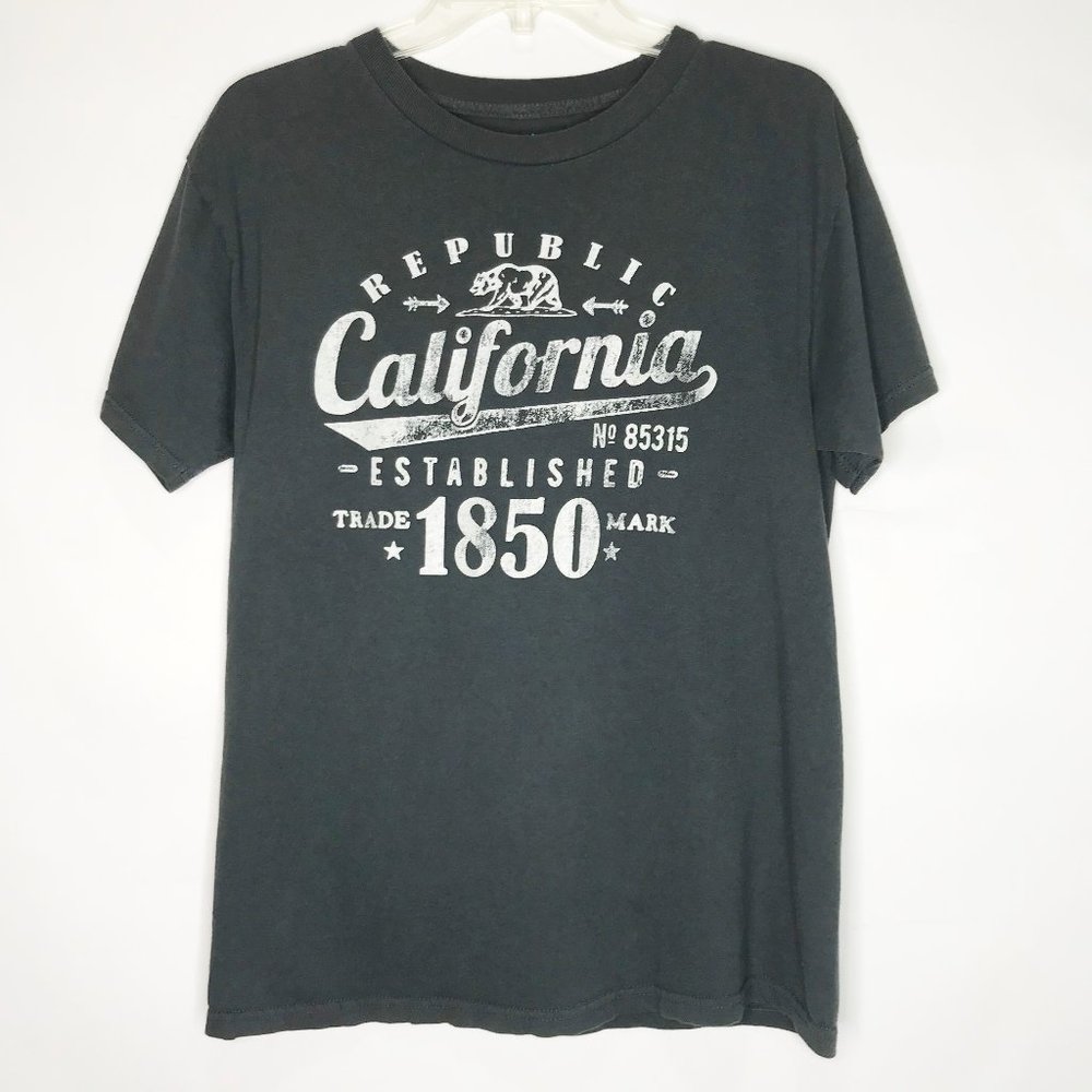 Point Sportswear Top sz M T-Shirt California
